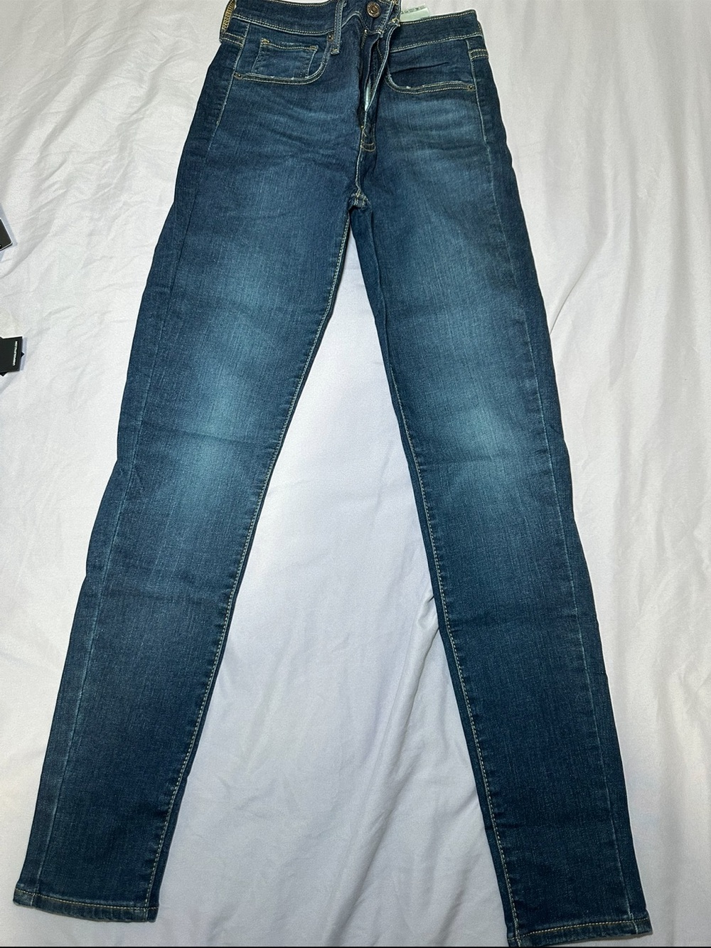 NWT Levi’s Mile High Super Skinny Jeans Medium Dark Wash